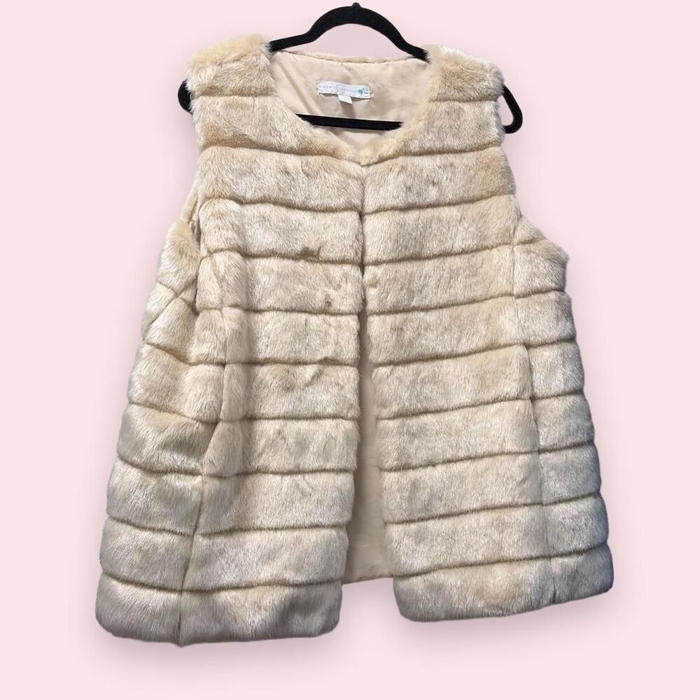 New York & Company Cream Faux Fur Paneled Vest Size L/XL